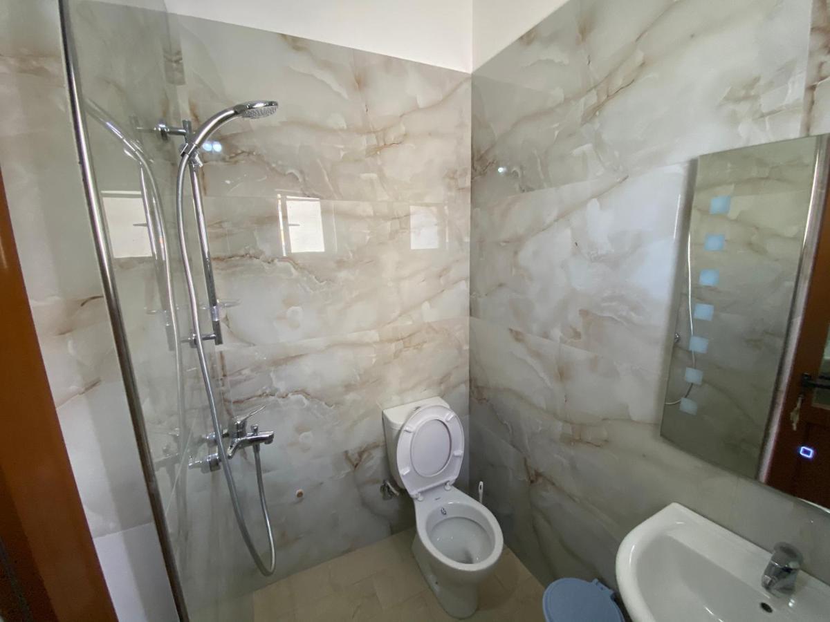 Guest House Lionel Durres Exterior photo